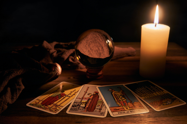 Cách đọc hiểu ý nghĩa các lá bài tarot