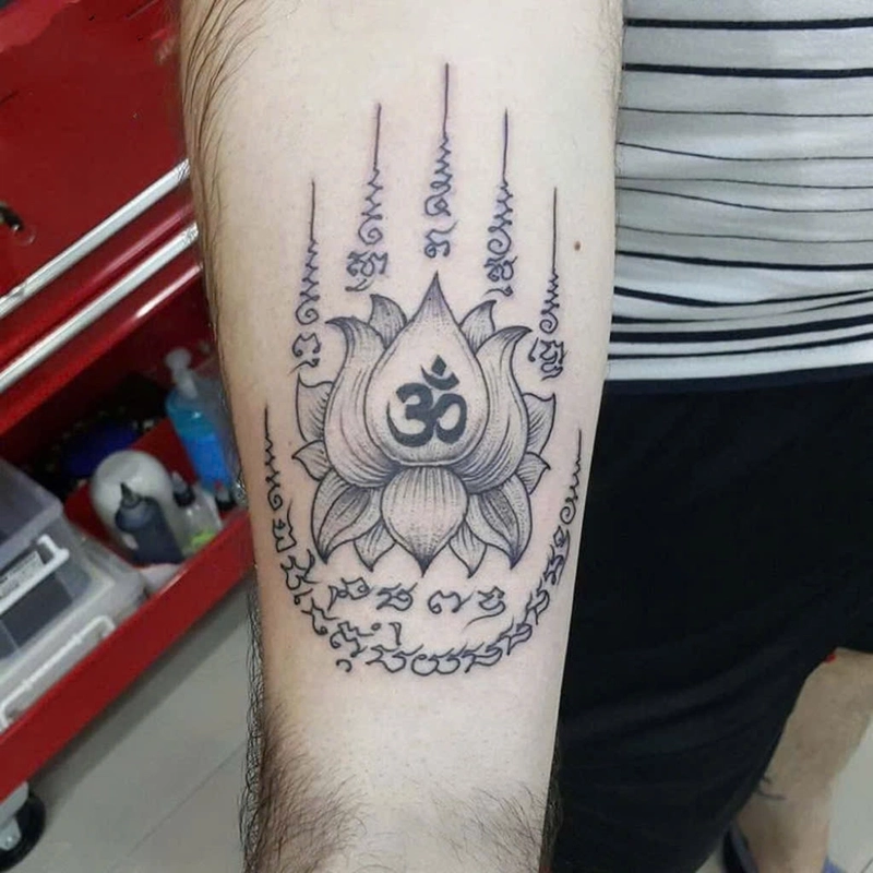 mẫu tattoo may mắn cho nam